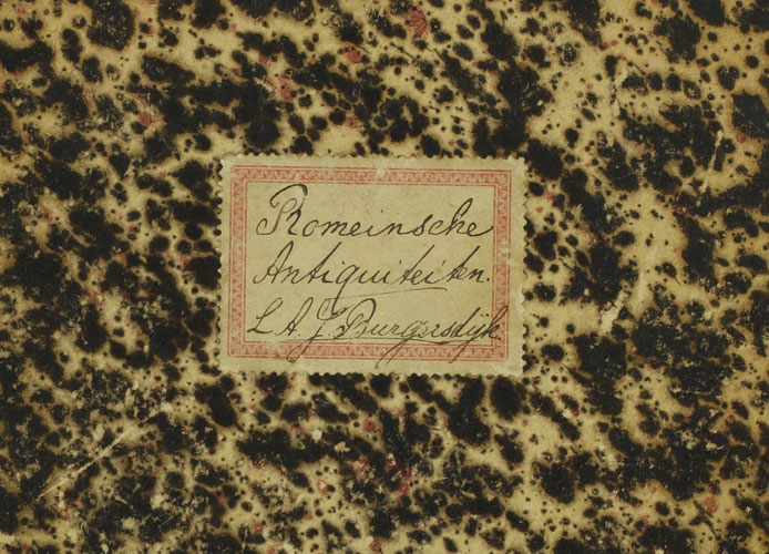 Afbeelding van een cahier met daaronder de button naar de digitale collectie van de Athenaeumbibliotheek